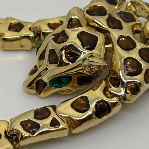 Vintage Gold-Tone Leopard Shoulder Brooch Green Rhinestone Eyes Articulated Body - Picture 16 of 16